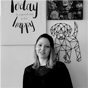 Docente di chimica, laureata in farmacia, offre lezioni private di chimica, matematica per scuole medie, aiuto compiti